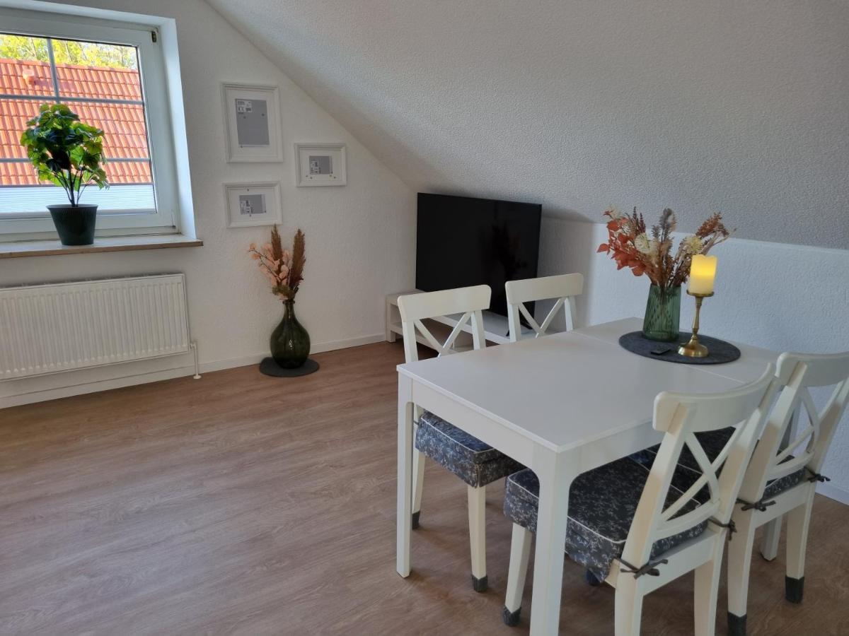 Ferienwohnungen Springer In Schoenefeld Ot Grossziethen Div Apartments Fuer Bis Zu 6 Personen Екстериор снимка